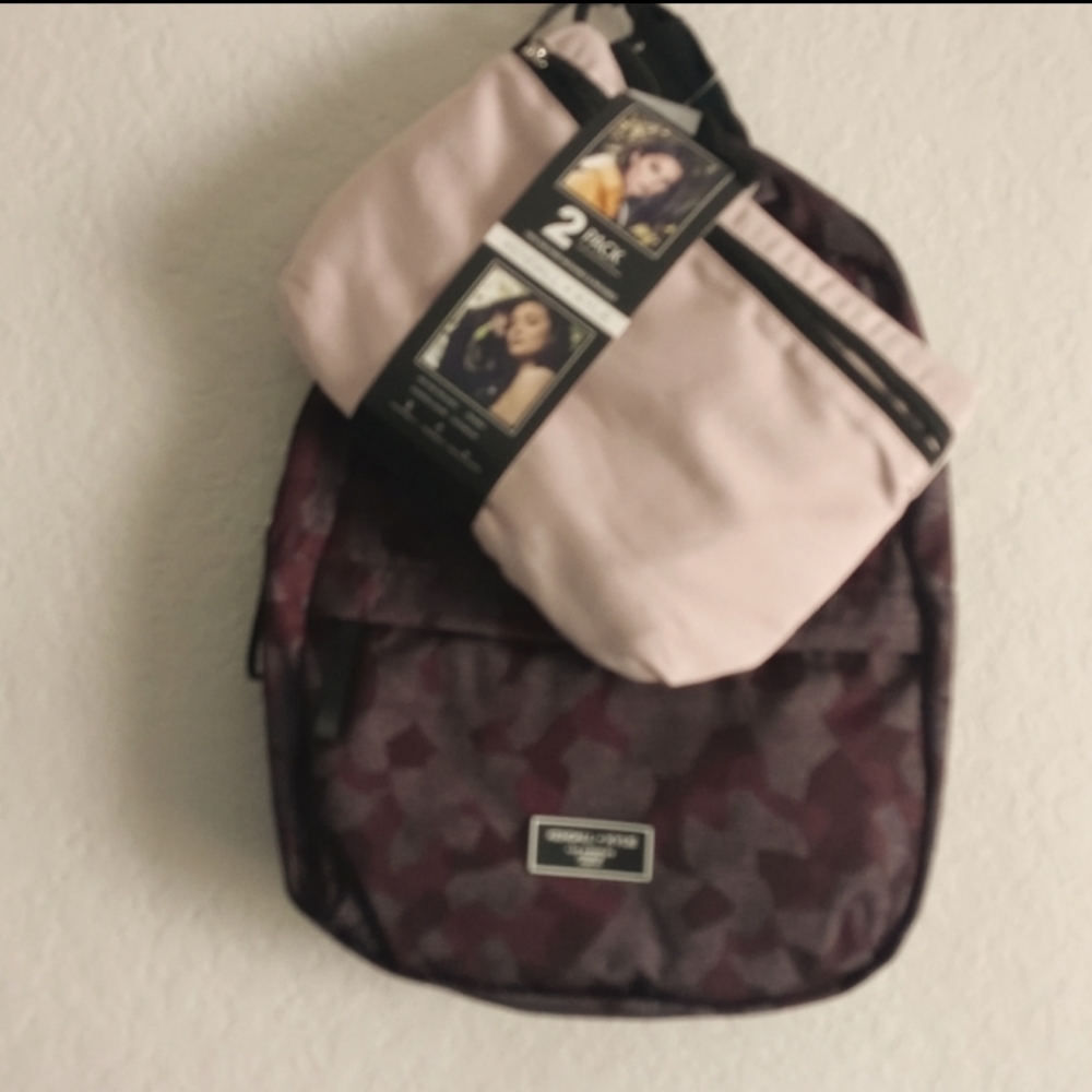 NEW! Kendall & Kylie Packable backpack set of 2. Machine Washable Bg250